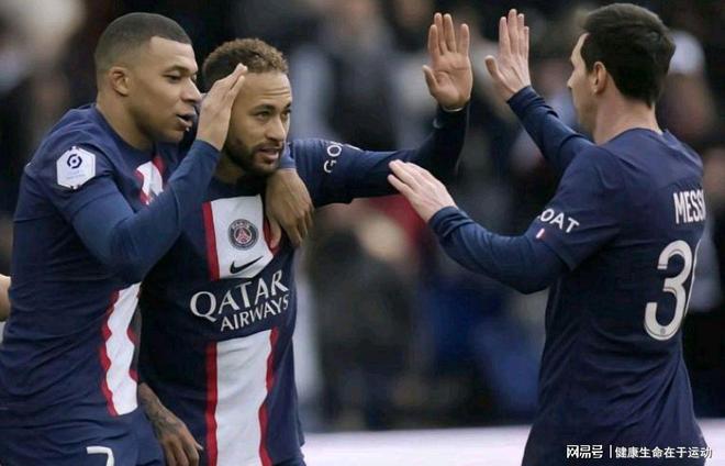 广东3外适配度太高！奎因萨姆纳轮番轰炸，萨林杰态度回暖顶内线