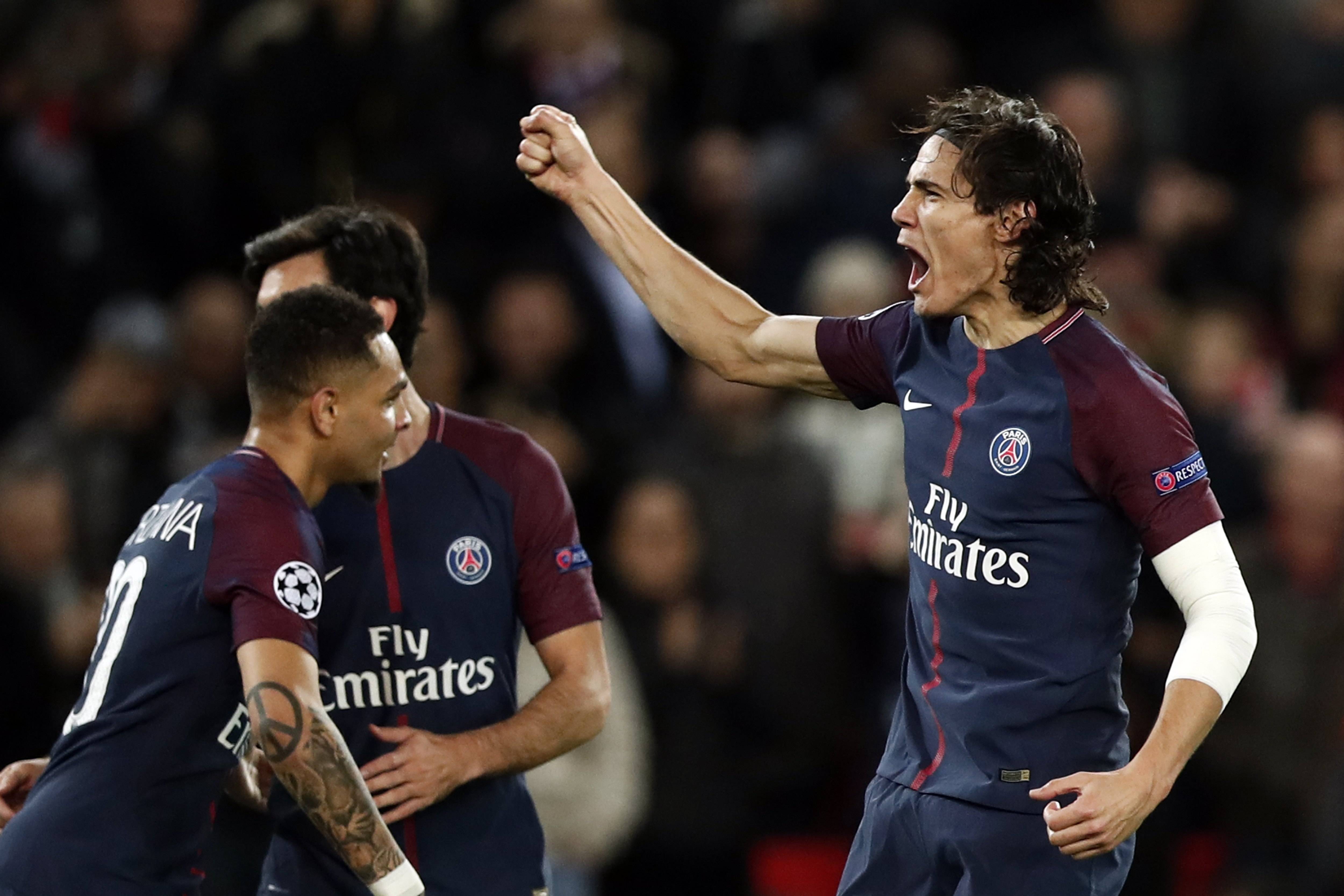 时隔27年重返世界杯正赛，苏格兰多地机场打出广告牌标语庆祝