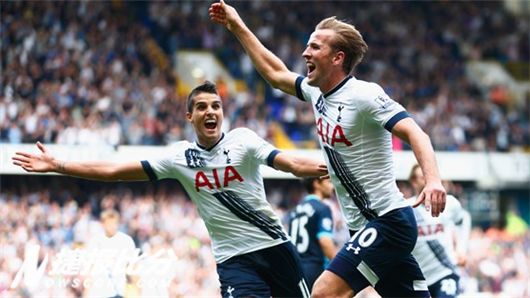 三连冠！上海海港加冕2025赛季中超冠军，摘下队史中超第四星