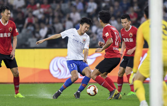 火力全开！哈登打满首节12分钟，0罚球砍下13分2助攻