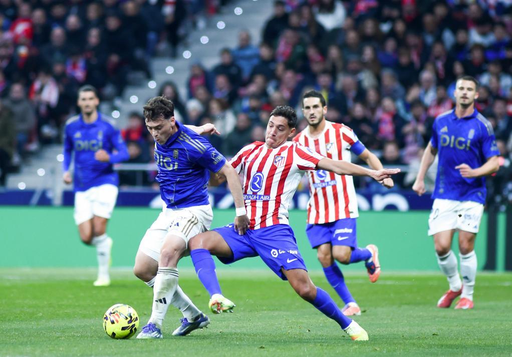 周定洋入围亚冠最佳球员，但因限薪令遭拒，欲重返欧洲或改身份寻求更高薪资。