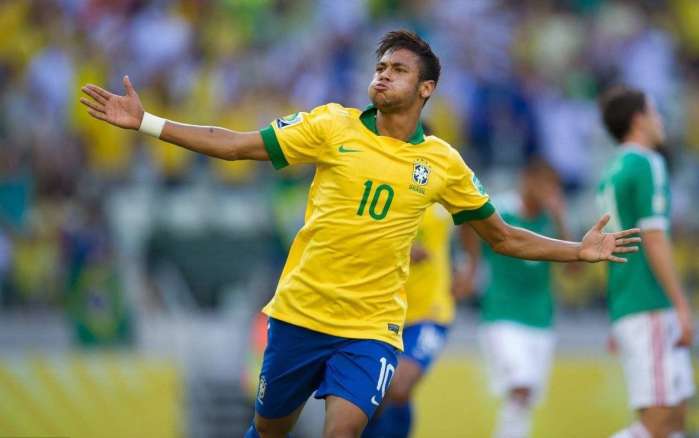 TA：孔帕尼相较图赫尔谦逊很多，不会对高层、球员评头论足