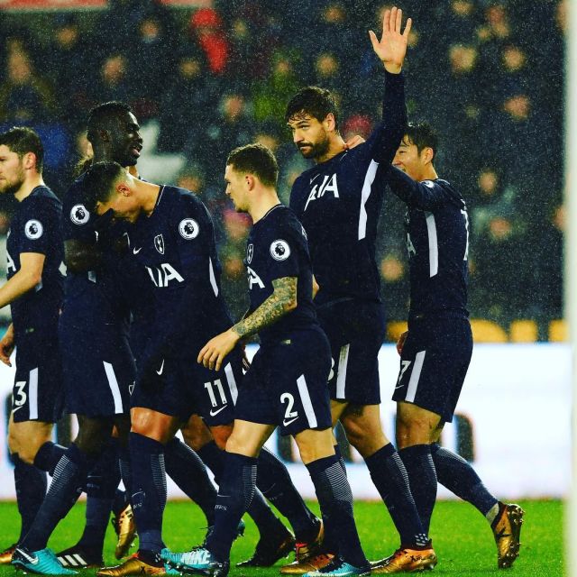 篮球湖人球员恢复训练，状态良好